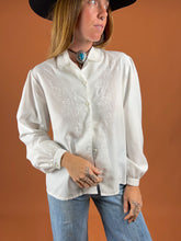 Load image into Gallery viewer, VTG 70&#39;s/80&#39;s Embroidered Shirt 12