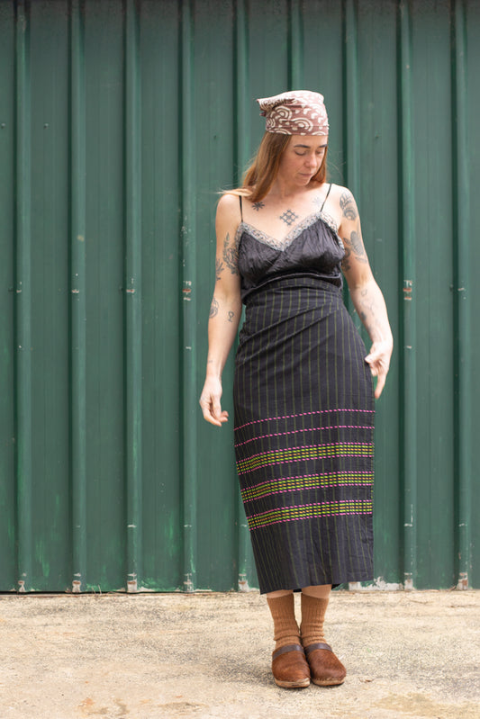 VTG 80's Embroidered Wrap Skirt Free Size