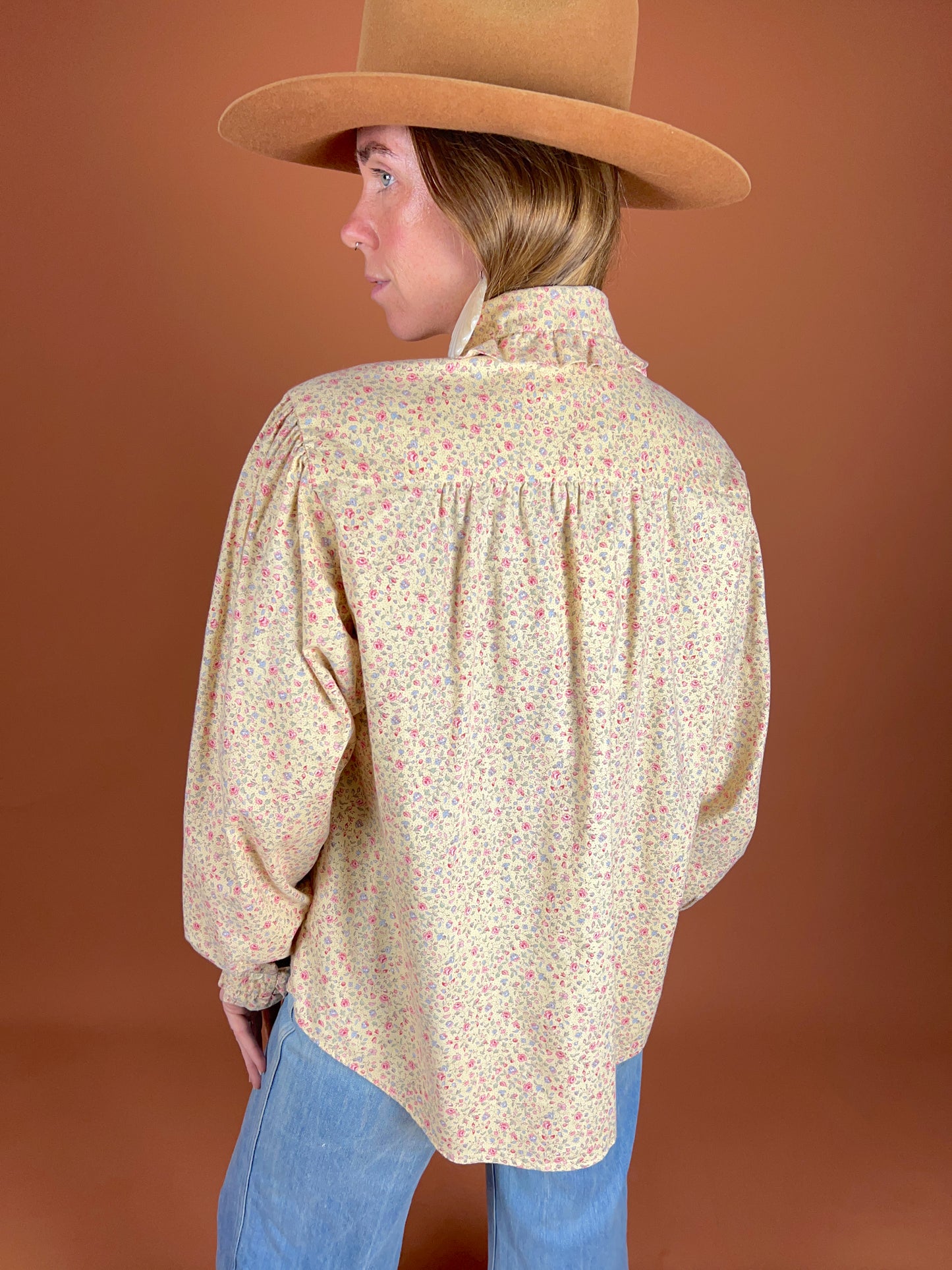 VINTAGE 60's Floral Shirt 14-16