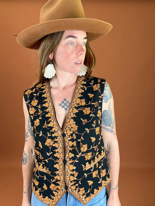 VINTAGE 60's Floral Embroidered Wool & Cotton Vest 12