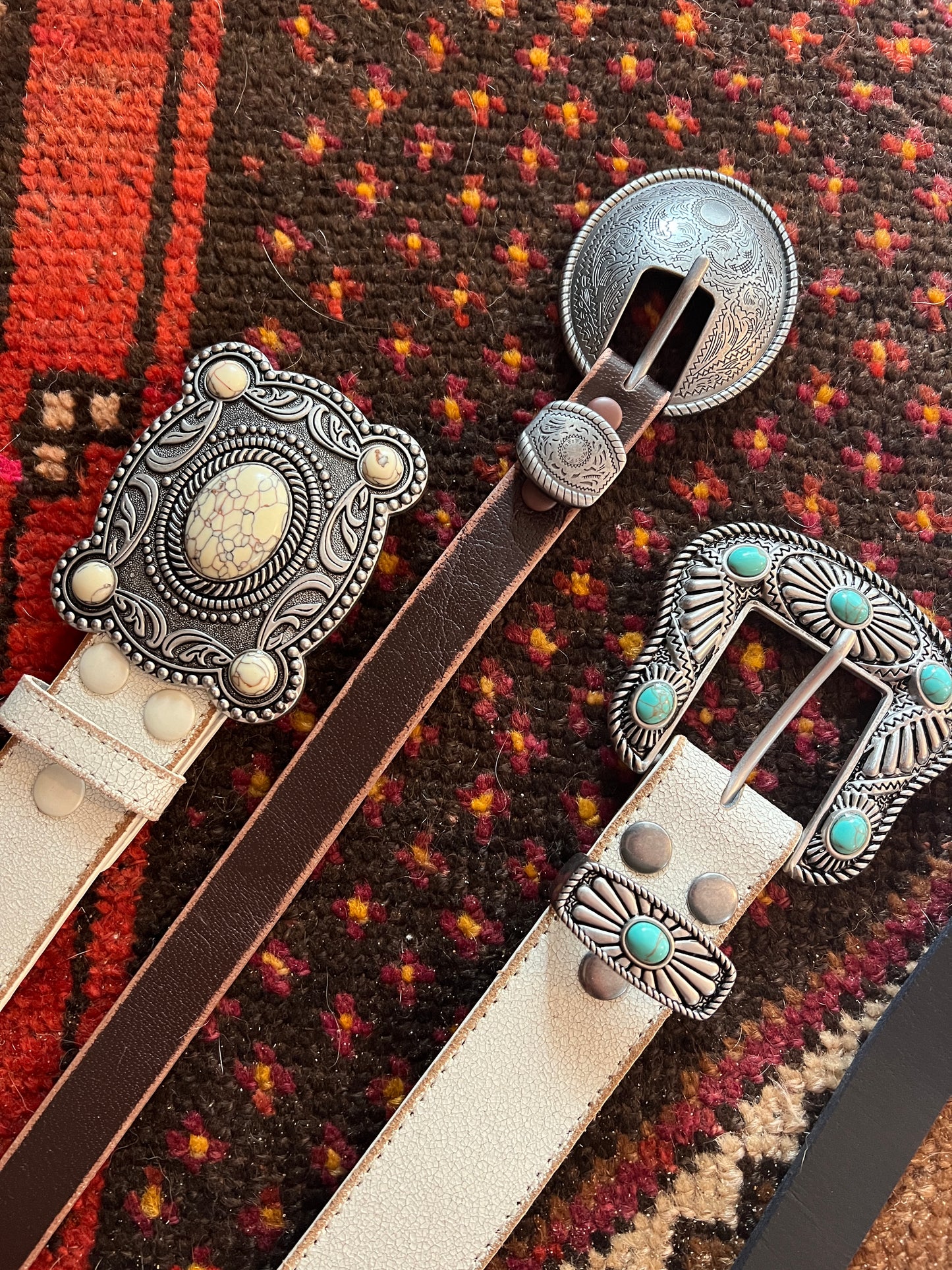 AXESORIA WEST Western Stone Buckle Leather Belt: Cream