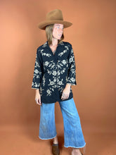 Load image into Gallery viewer, VTG 80’s Embroidered Silk Lightweight Jacket 12-14