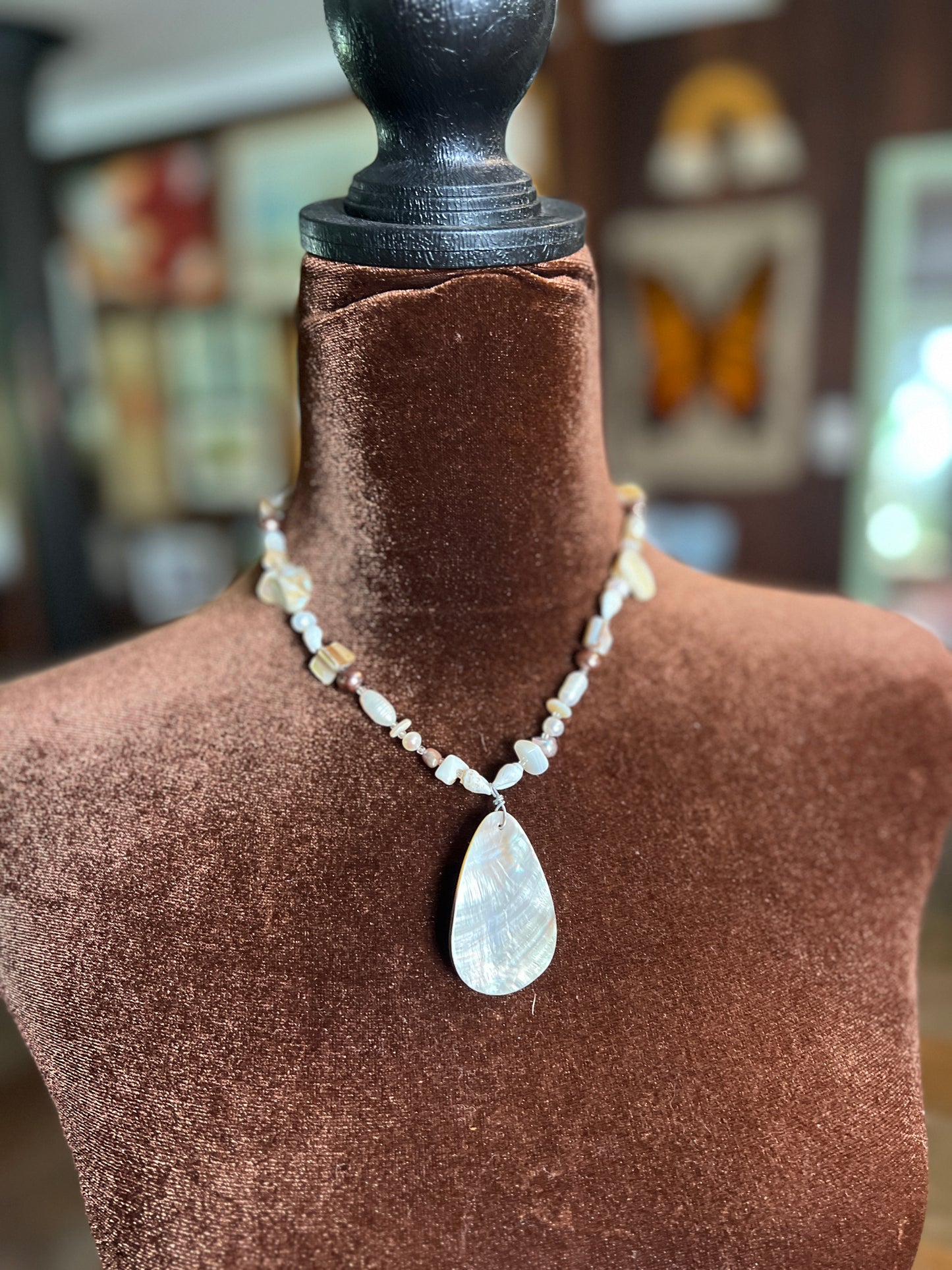 Moon Rae Pearl Necklace