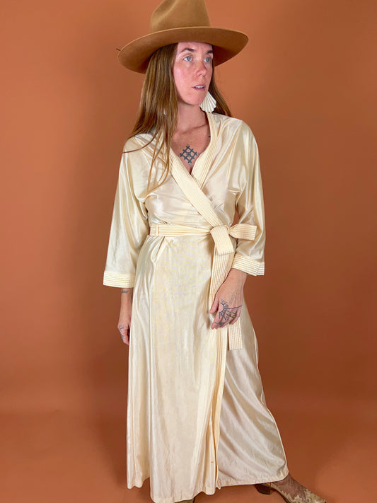 VINTAGE 70's Satin Robe OS