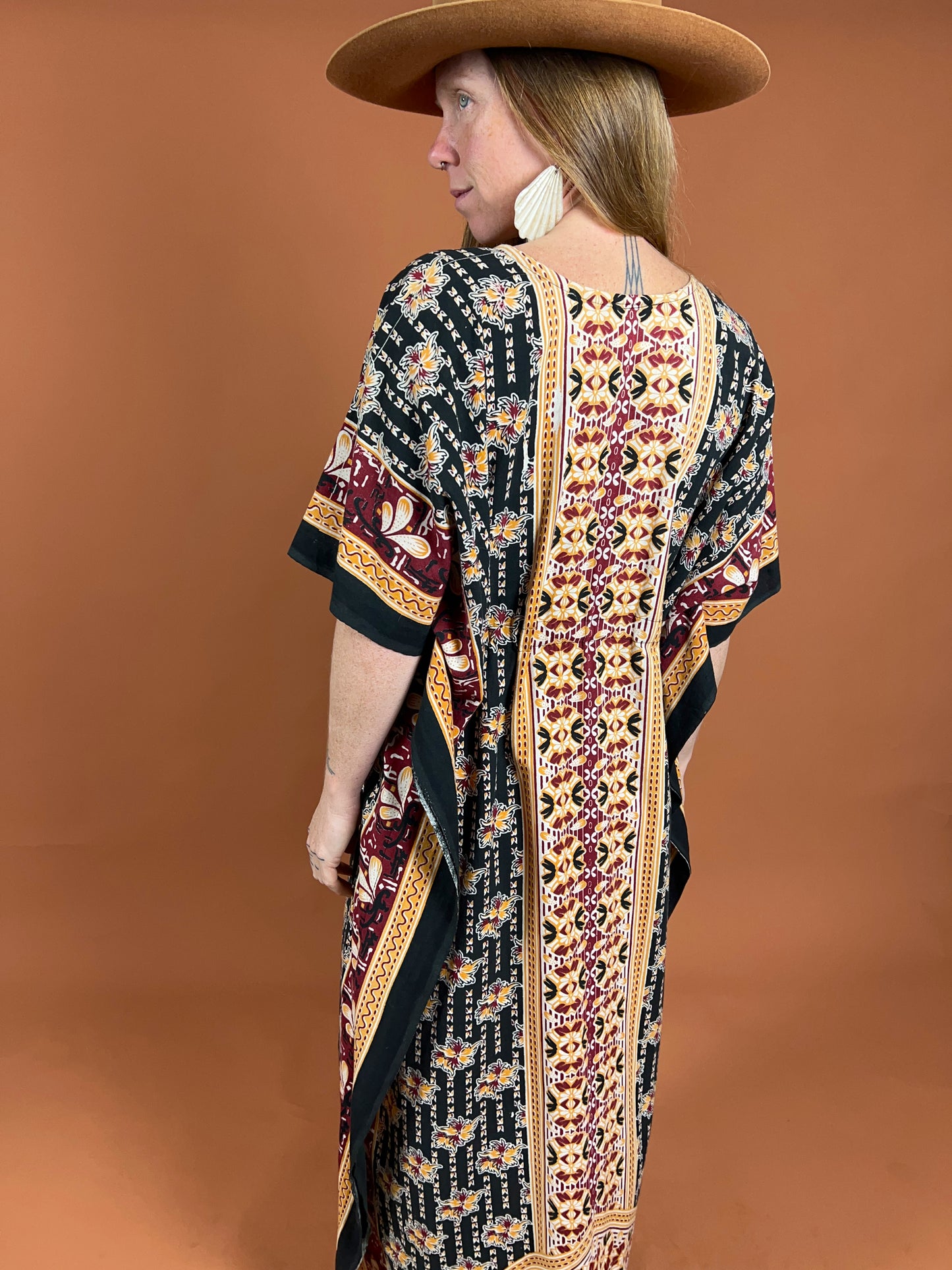 VINTAGE 80's Batik Kaftan OS