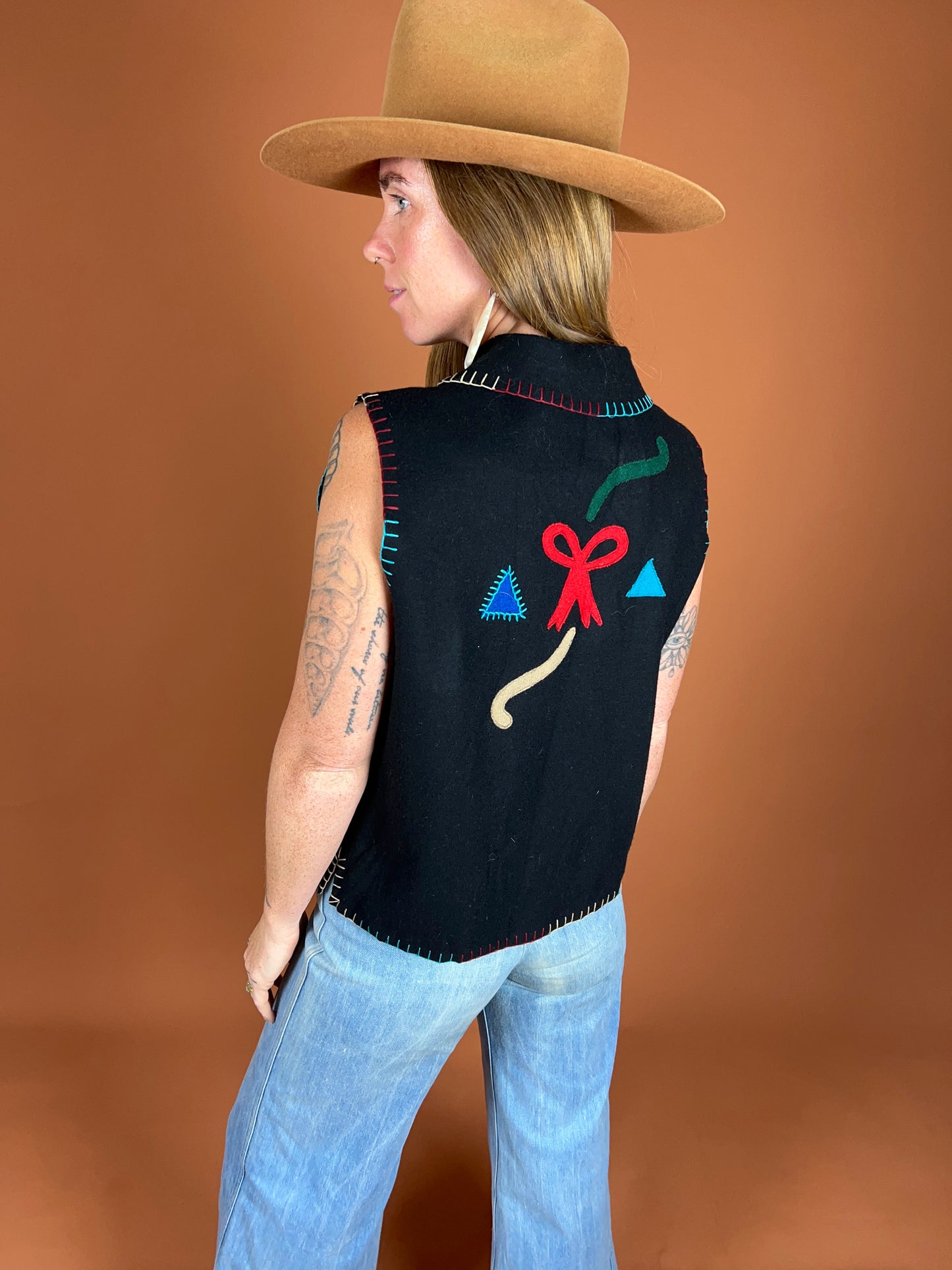 VINTAGE 70's Blanket Stitch Vest 14