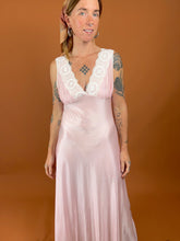 Load image into Gallery viewer, VTG 60&#39;s/70&#39;s Lace Night Dress 10-12