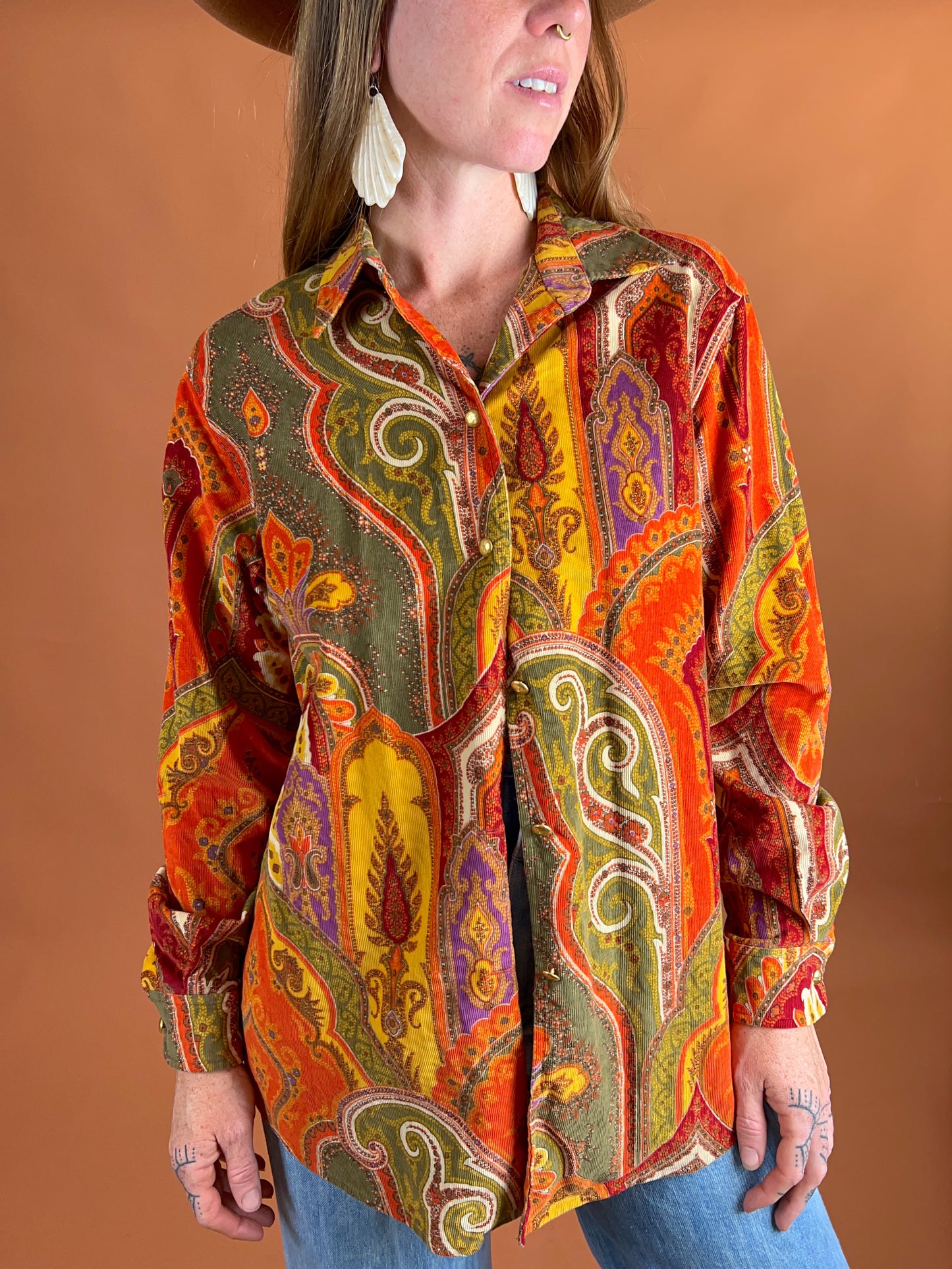 VINTAGE 60’s Paisley Corduroy Shirt 10-12