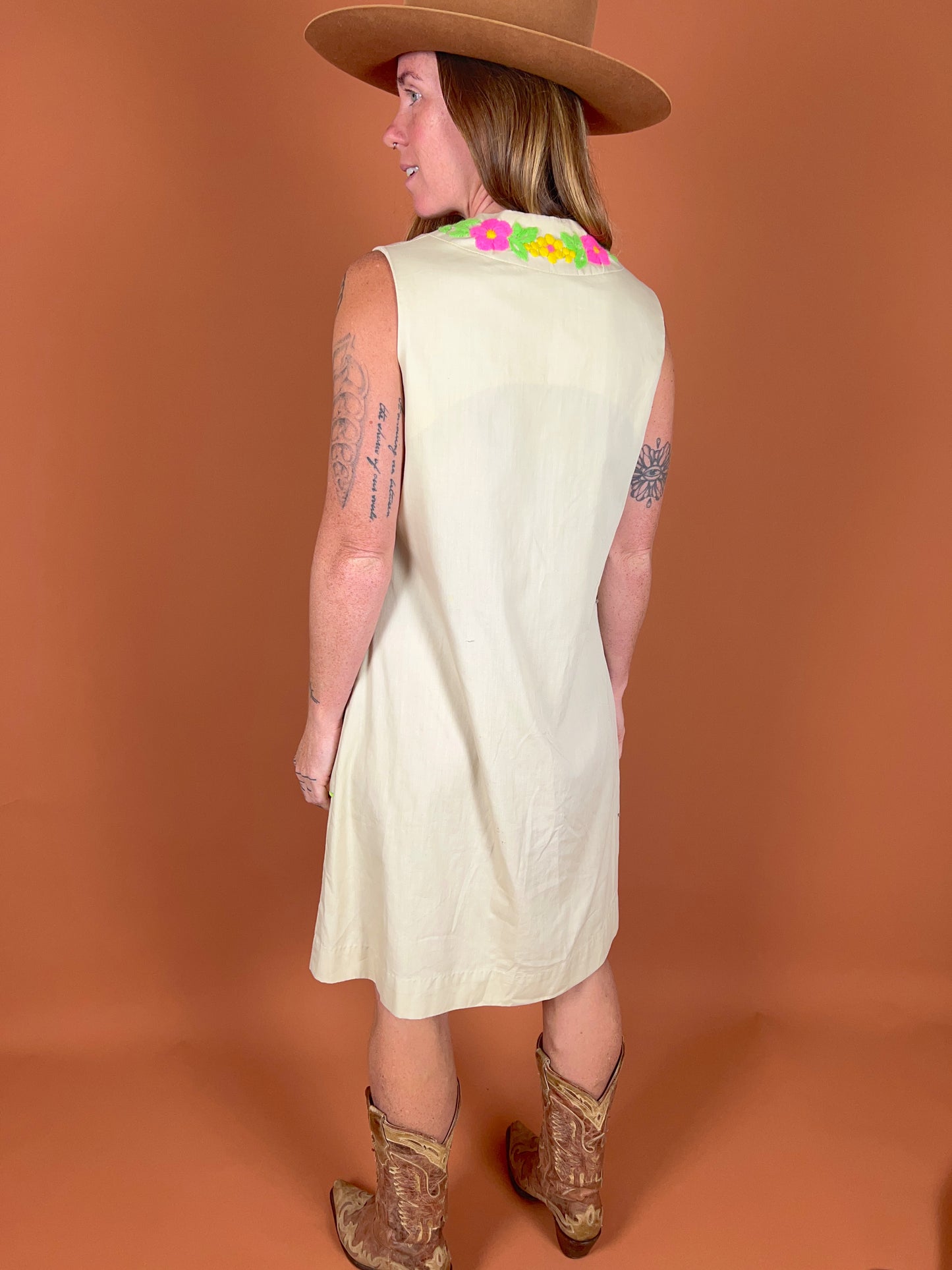 VINTAGE 60's Embroidered Midi Dress 12-14