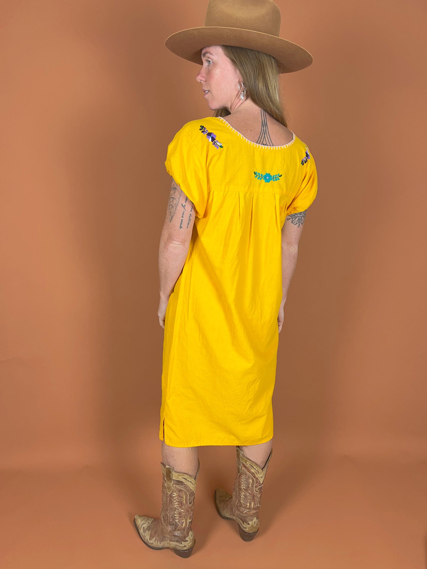 VINTAGE 70's Mexican Embroidered Dress 10-12