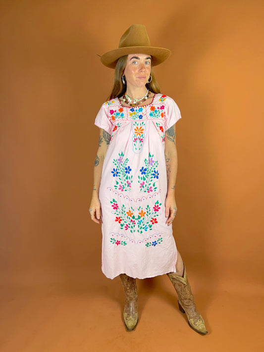 VINTAGE 70’s/80’s Mexican Cotton Embroidered Dress 8-10