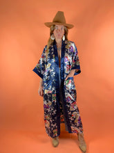 Load image into Gallery viewer, VTG Kimono OS