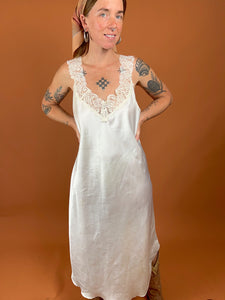 VTG 80's Australian Lace Night Dress 12