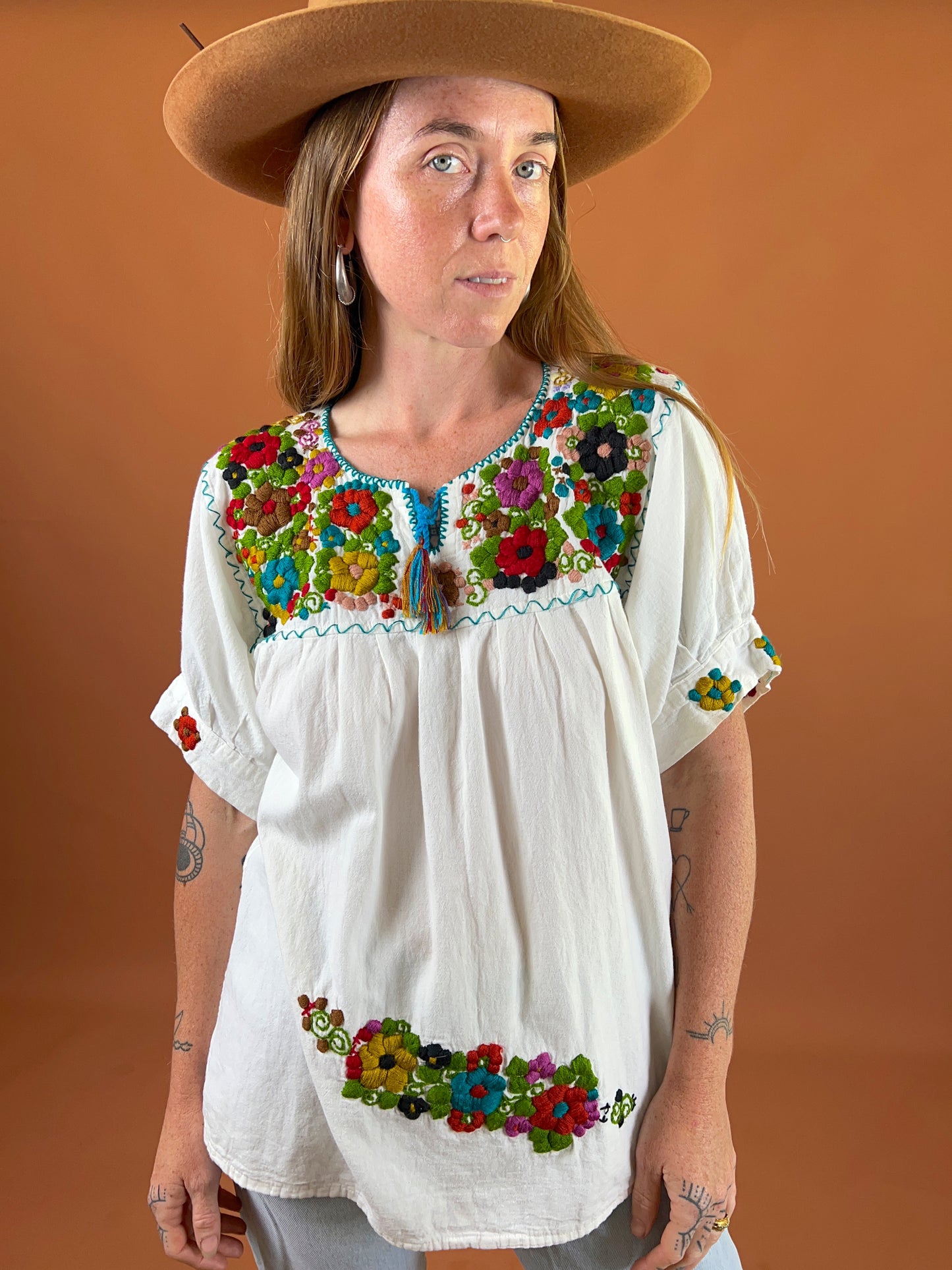 VINTAGE 70's Mexican Embroidered Blouse 14