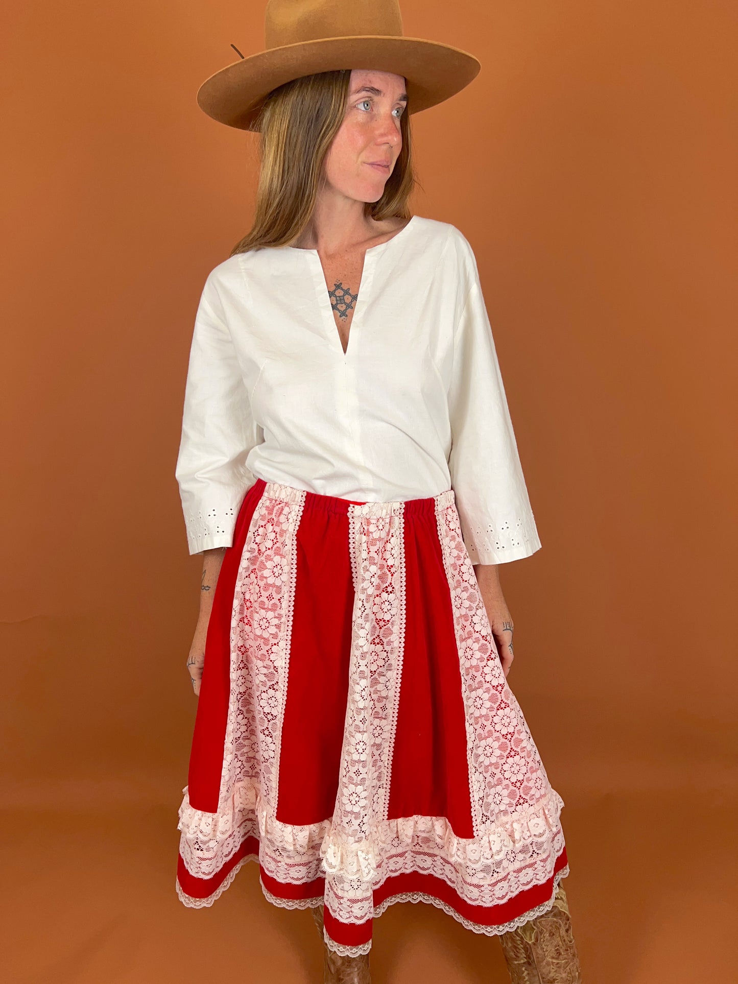 VINTAGE 60's Velvet Lace Skirt 12-14