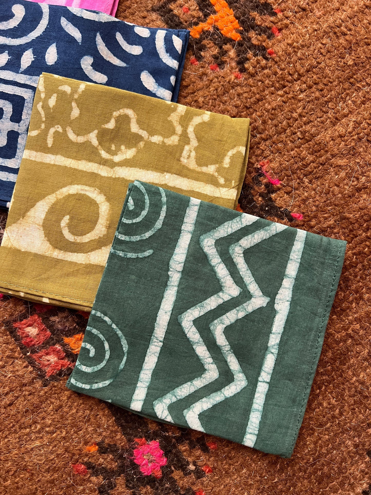 ANJU Block Printed Bandana - Green Large Spirals Chevron Border