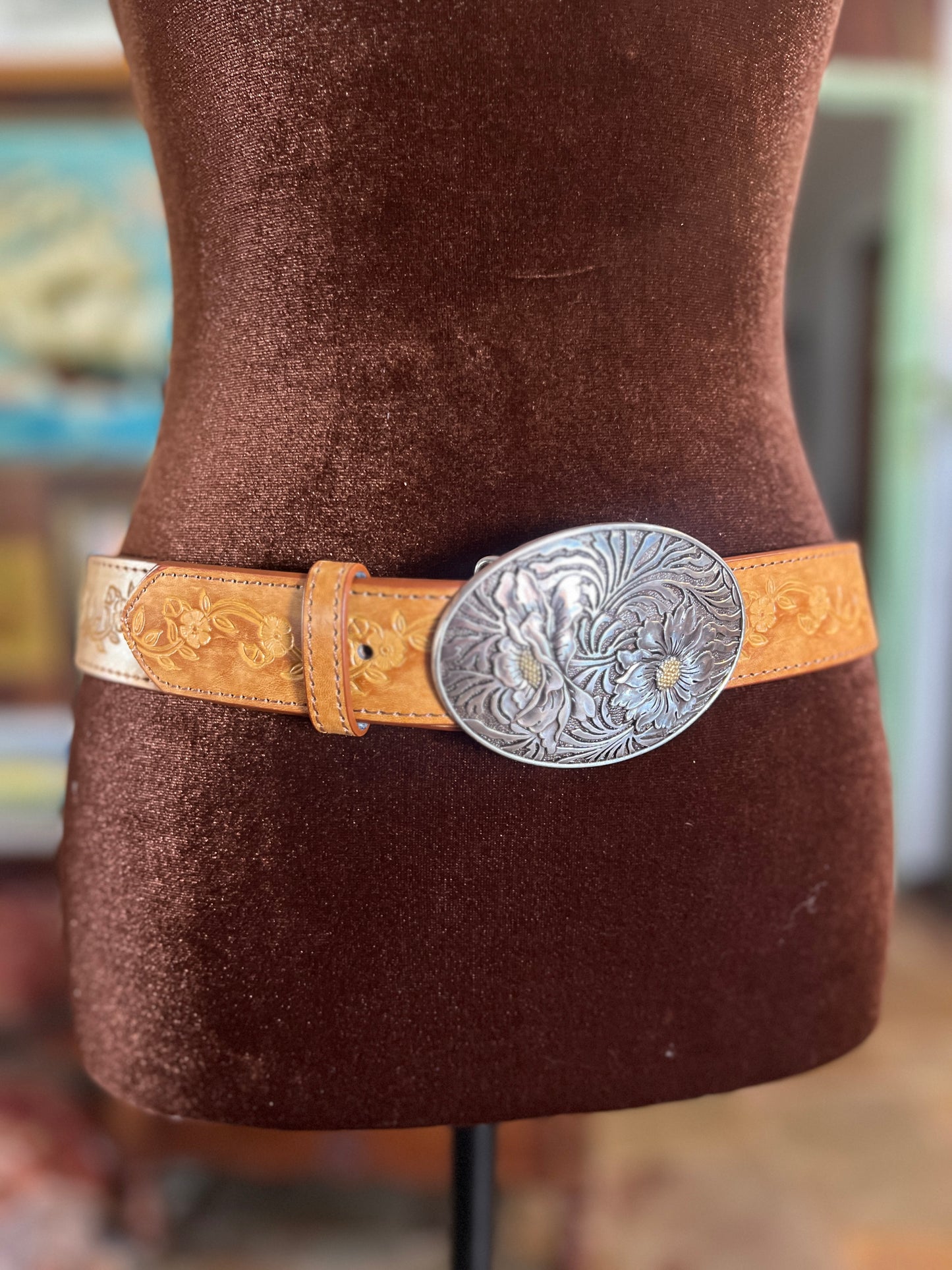 AXESORIA WEST Sunflower Buckle with Floral Tooled Leather Belt Tan