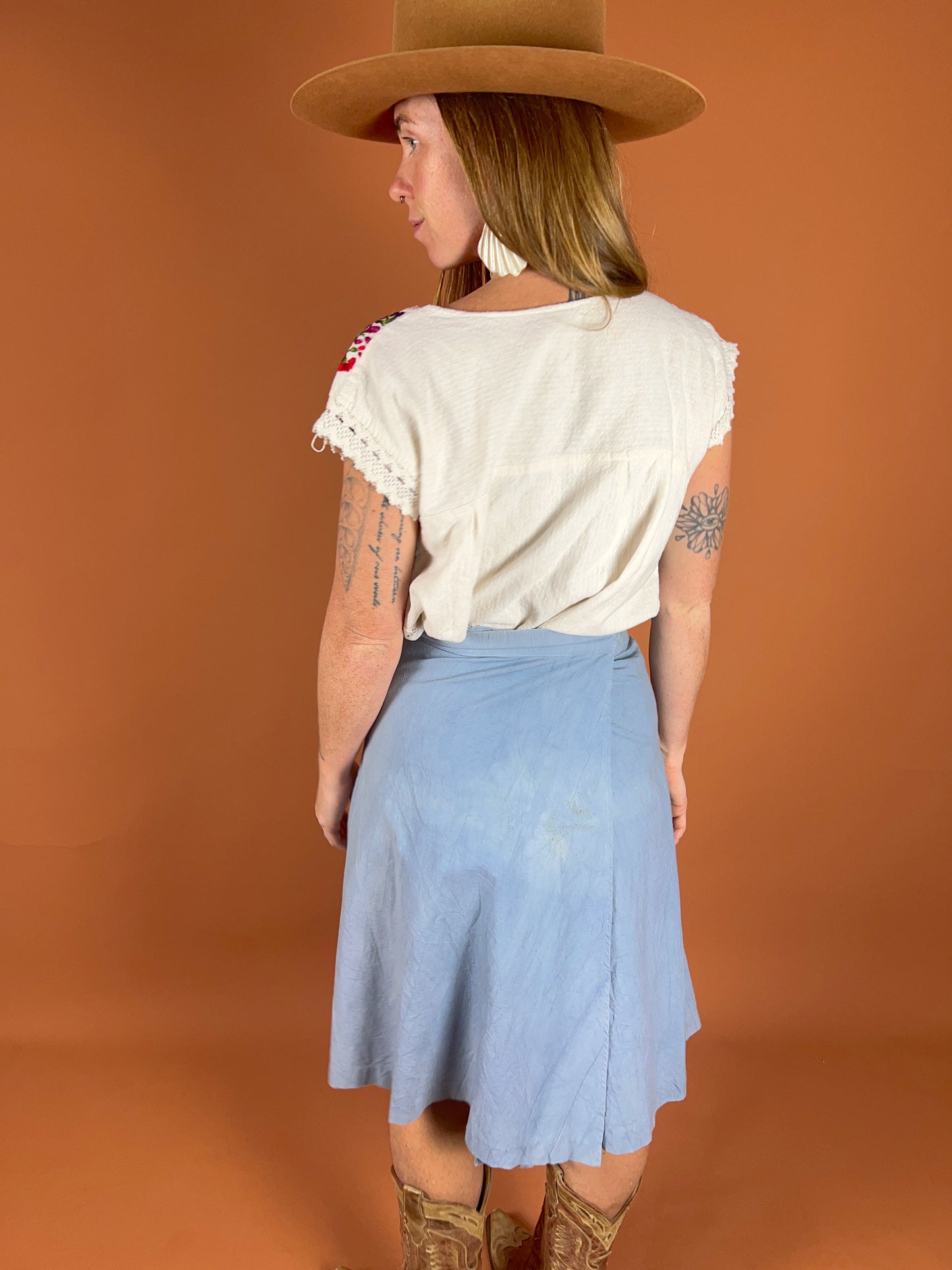 VINTAGE 70's Embroidered Wrap Skirt 6-10
