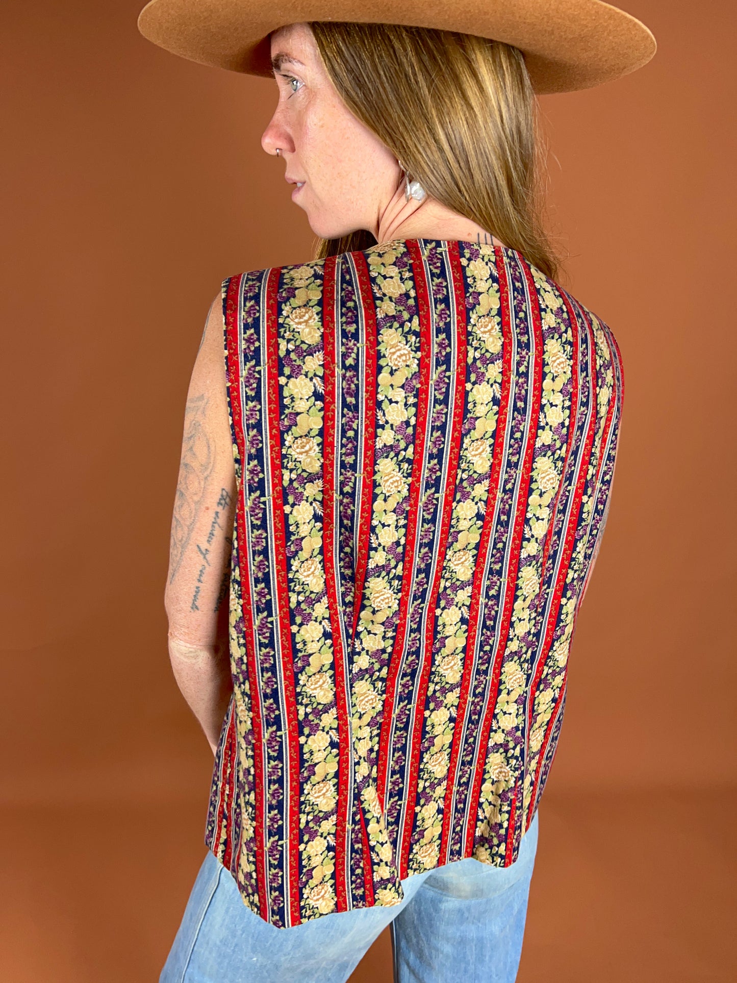 VINTAGE 70's Floral Vest 14