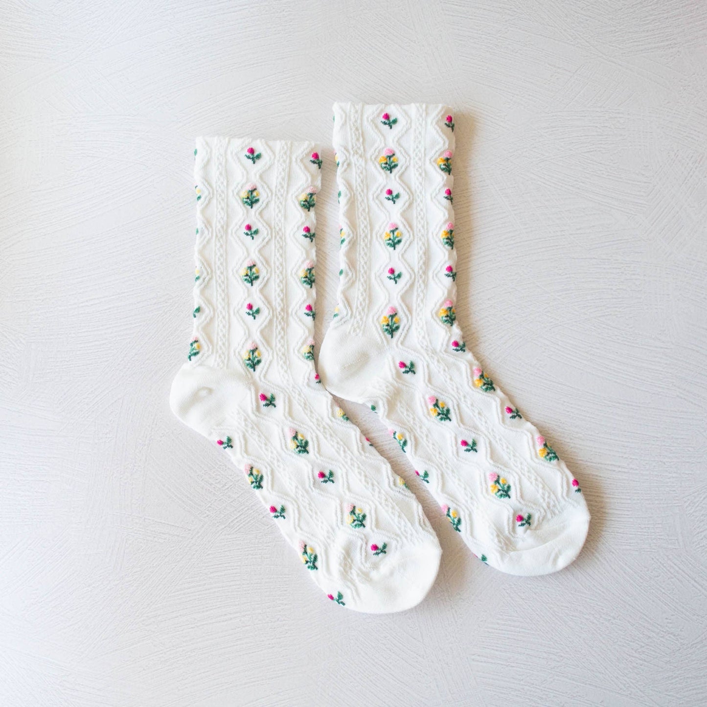 TIEPOLOGY Romantic Floral Casual Socks: White